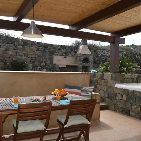I Dammusi Del Vento Apartament San Michele (Pantelleria)